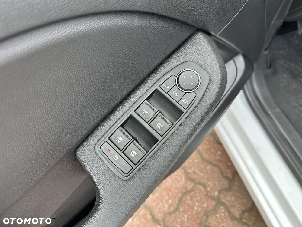 Renault Clio - 11