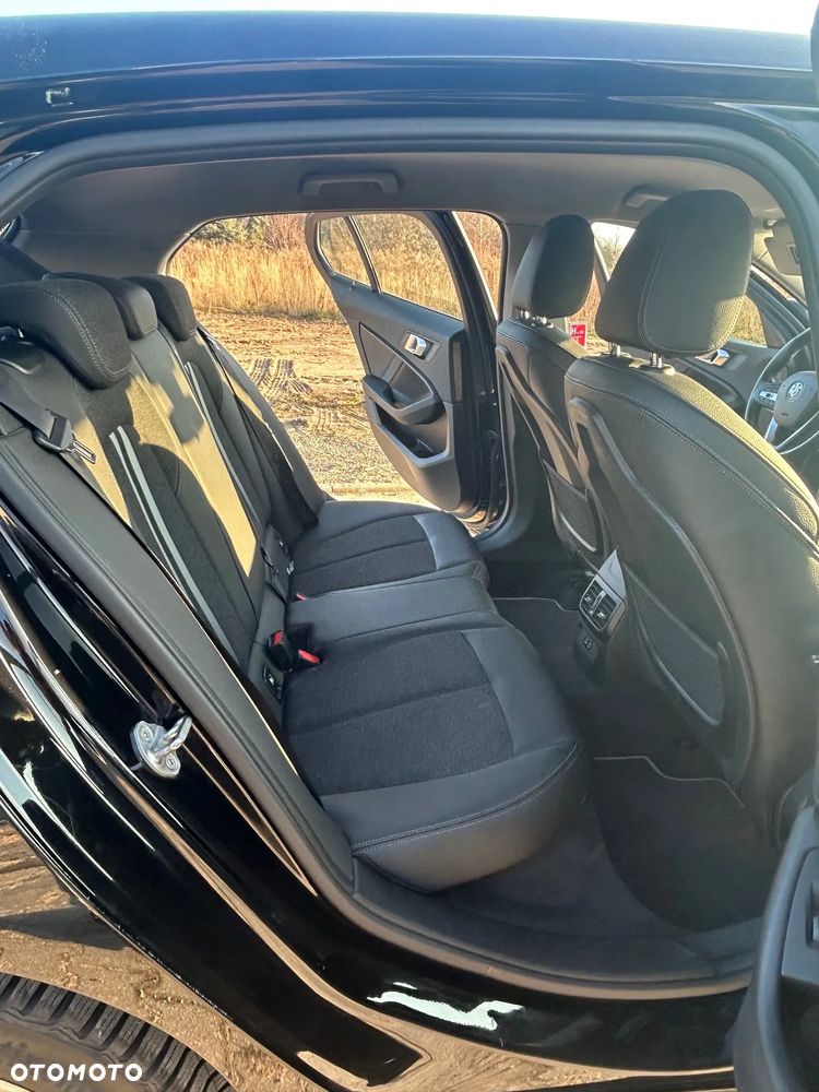 BMW Seria 1 118d Sport Line - 12