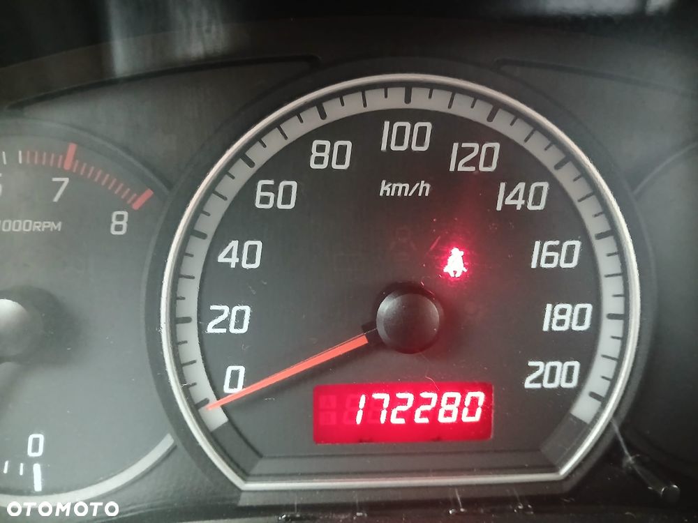 Suzuki Swift - 4