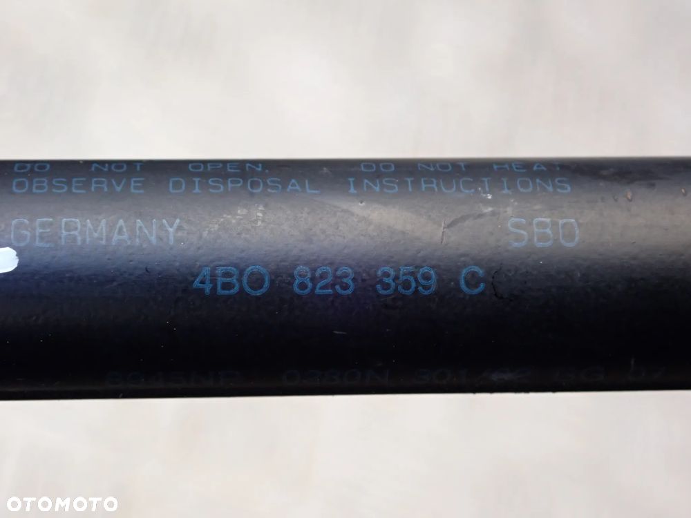 AUDI A6 C5 CZĘŚCI (1)- 4A0857833D, 8E0/1J0864203 B/C/D, 4B9827507M, 4B0823509,4B9827085D, 4B1880204G, DZWIGNIA HAMULCA RĘCZNEGO, 4B9827552M, 4B0823359C, LINKA MASKI, 8L0035501E, 4B0959655P, 8E0909559H, (E8) 67R-016205, 4B0962258N, 8D0422373C, 4B0955453A,  RADIO +PANEL - 19