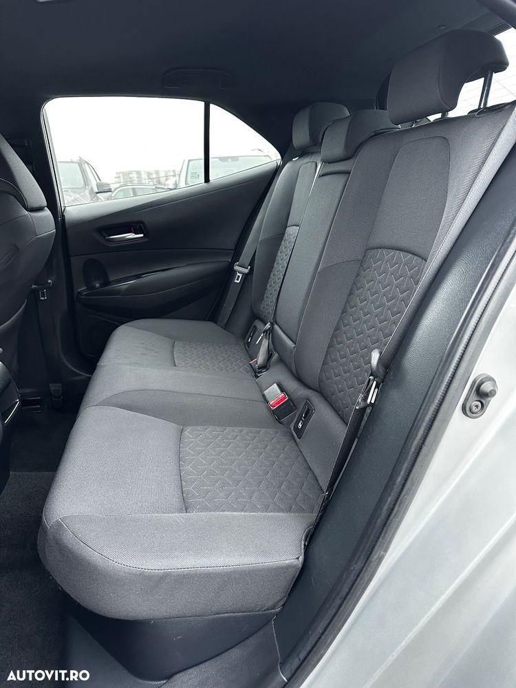 Toyota Corolla 1.8 Hybrid Comfort - 21