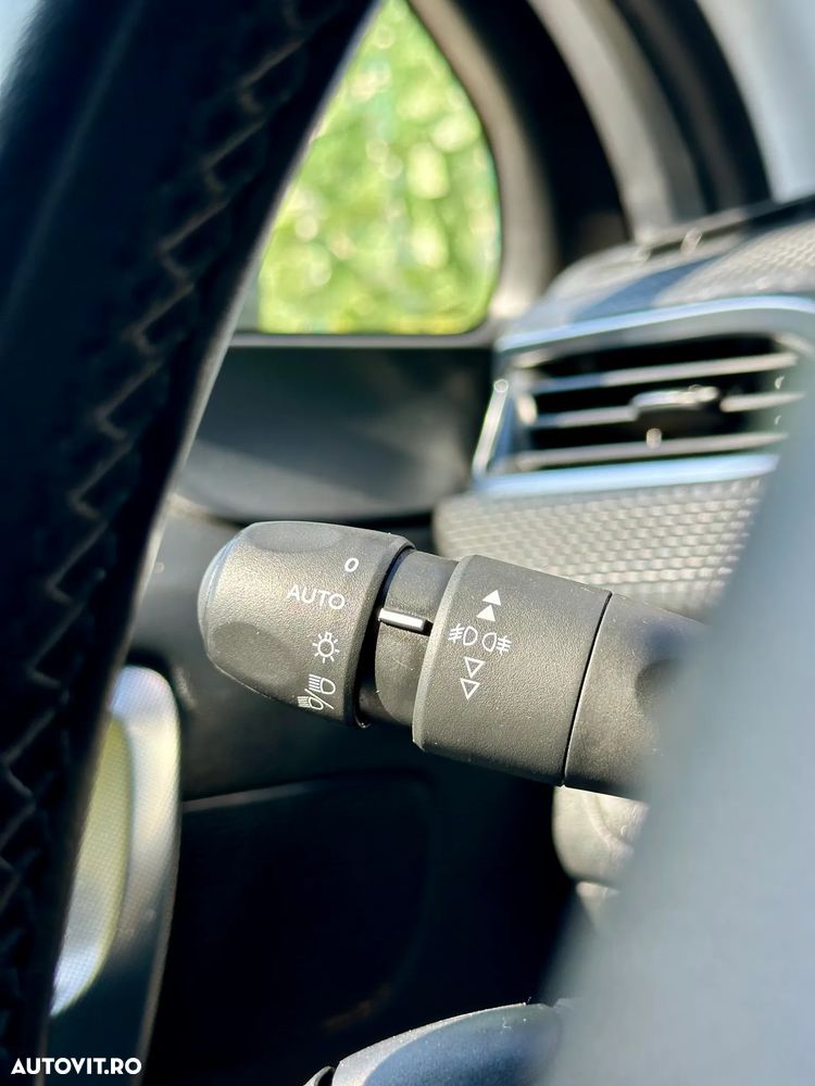 Peugeot 2008 - 17