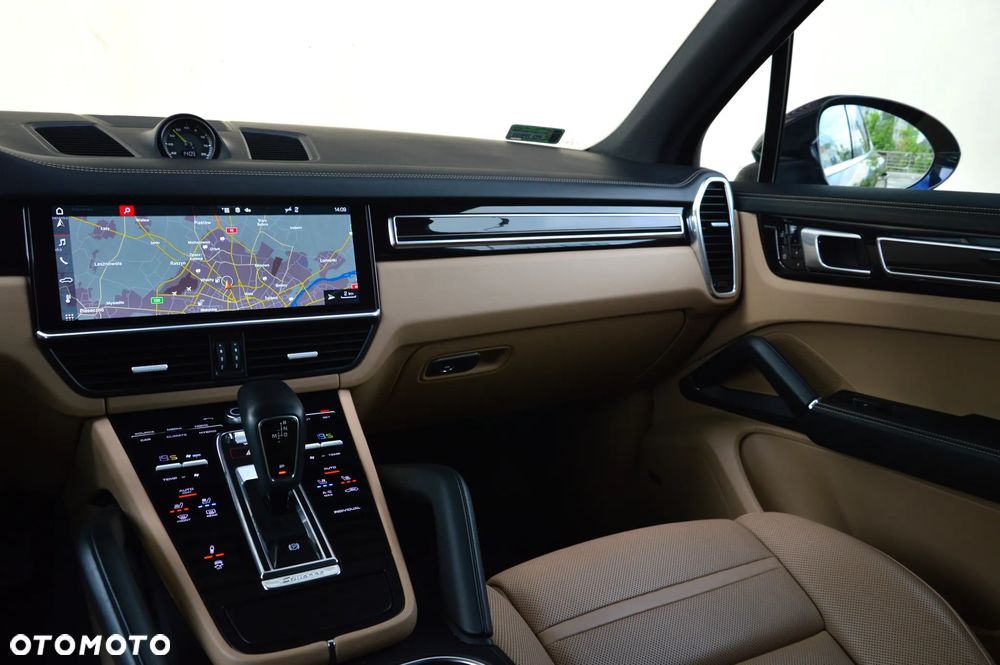 Porsche Cayenne E-Hybrid - 26