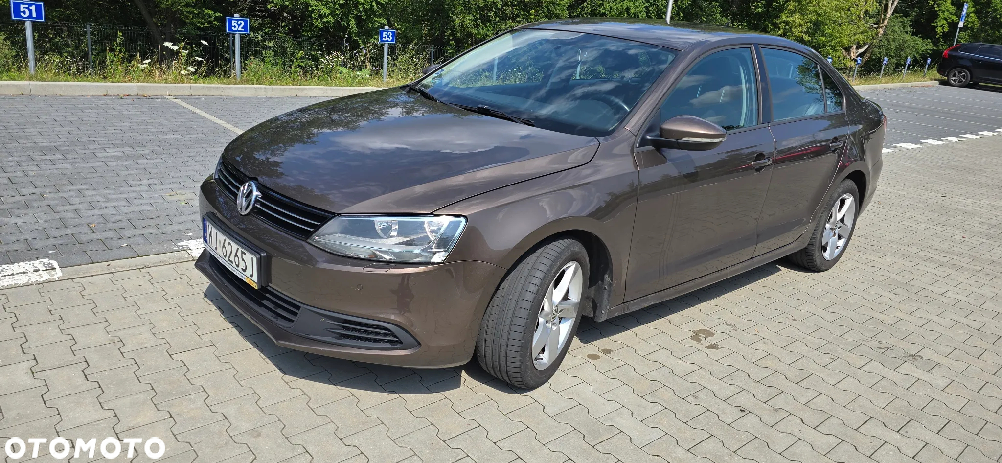 Volkswagen Jetta - 2