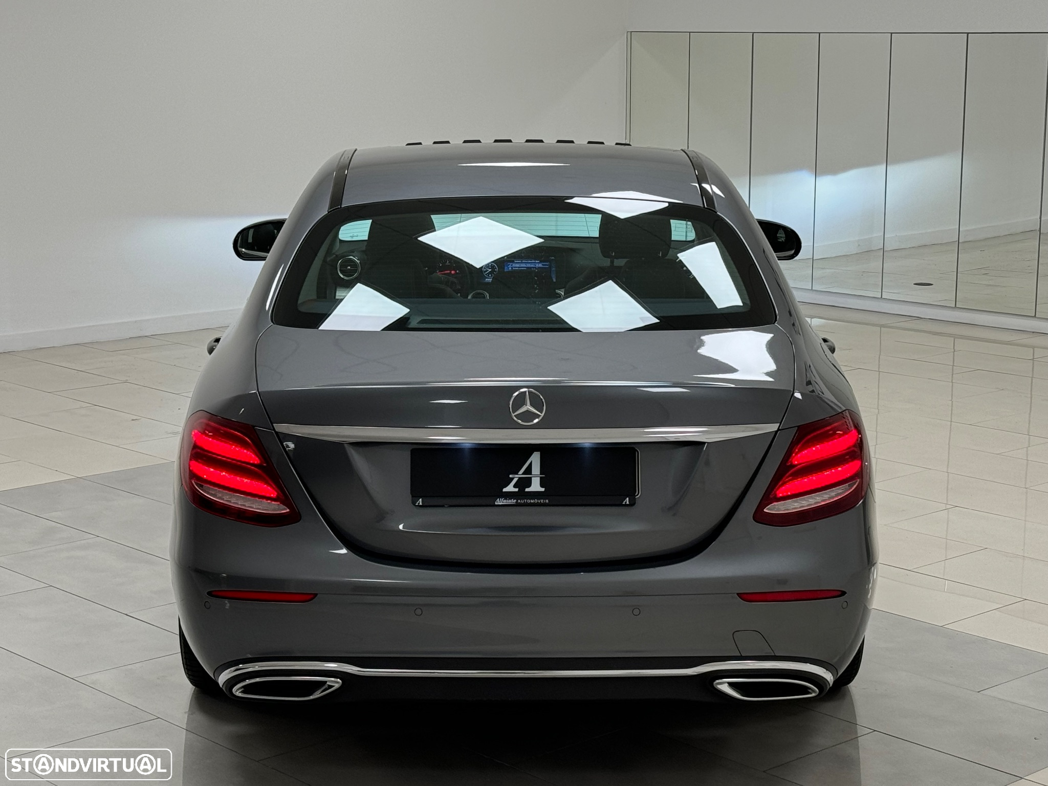 Mercedes-Benz E 220 d Exclusive - 19