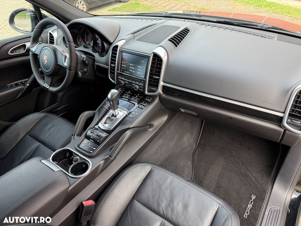 Porsche Cayenne 3.0TD TipTronic - 14