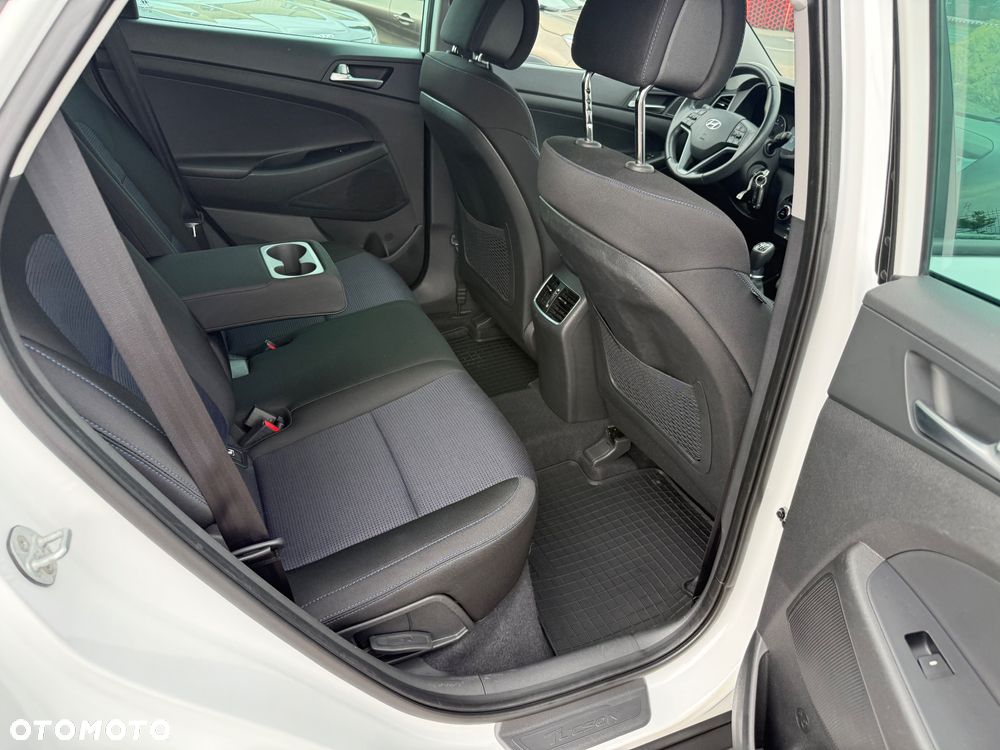 Hyundai Tucson blue 1.7 CRDi 2WD Style - 13