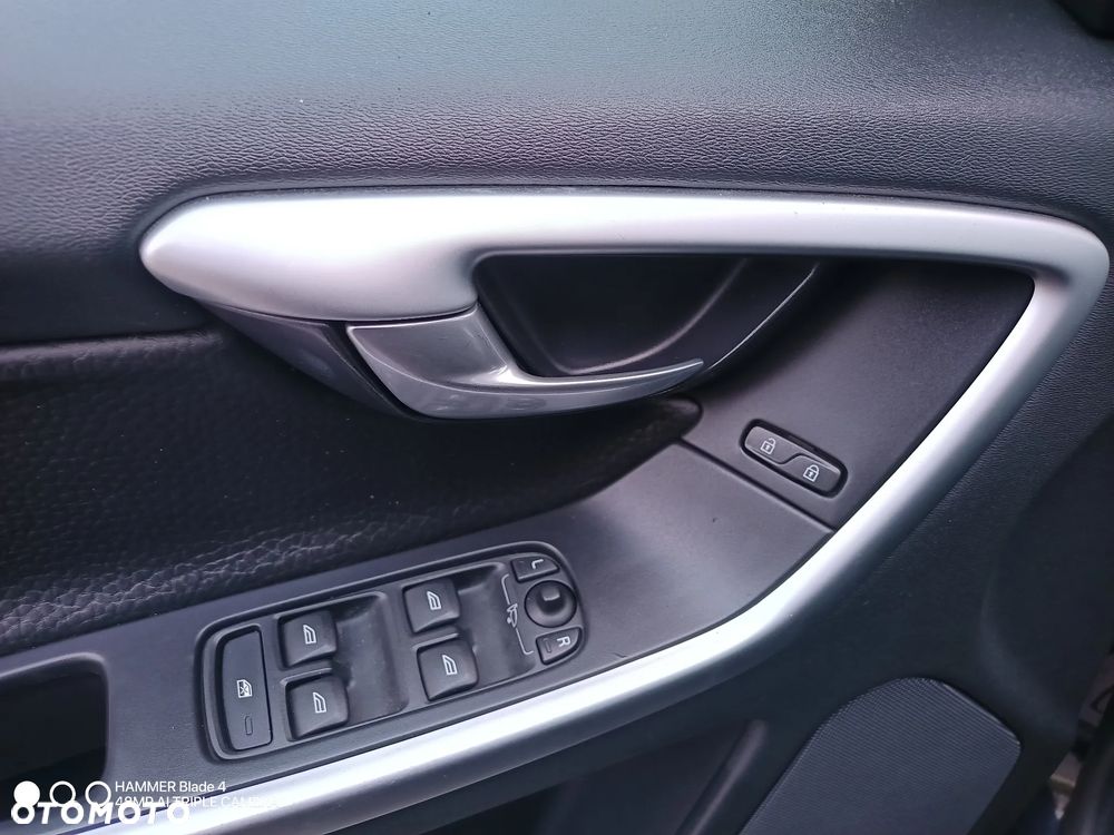 Volvo XC 60 2.0T Kinetic - 26