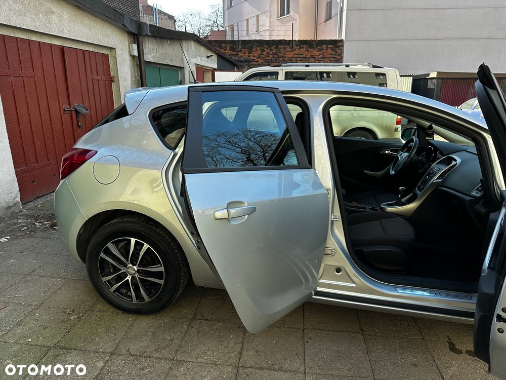Opel Astra 1.4 T Cosmo - 2
