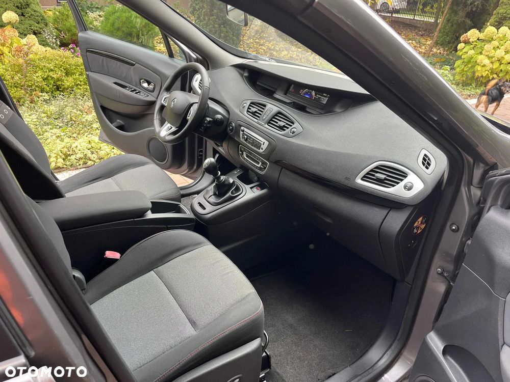 Renault Scenic 1.5 dCi Expression - 11