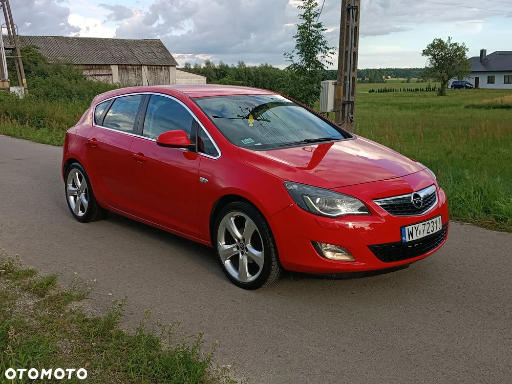 Opel Astra 1.4 T Enjoy S&S - 9