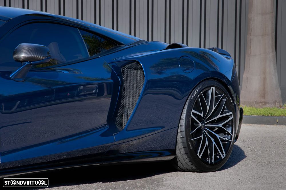 McLaren GT - 5