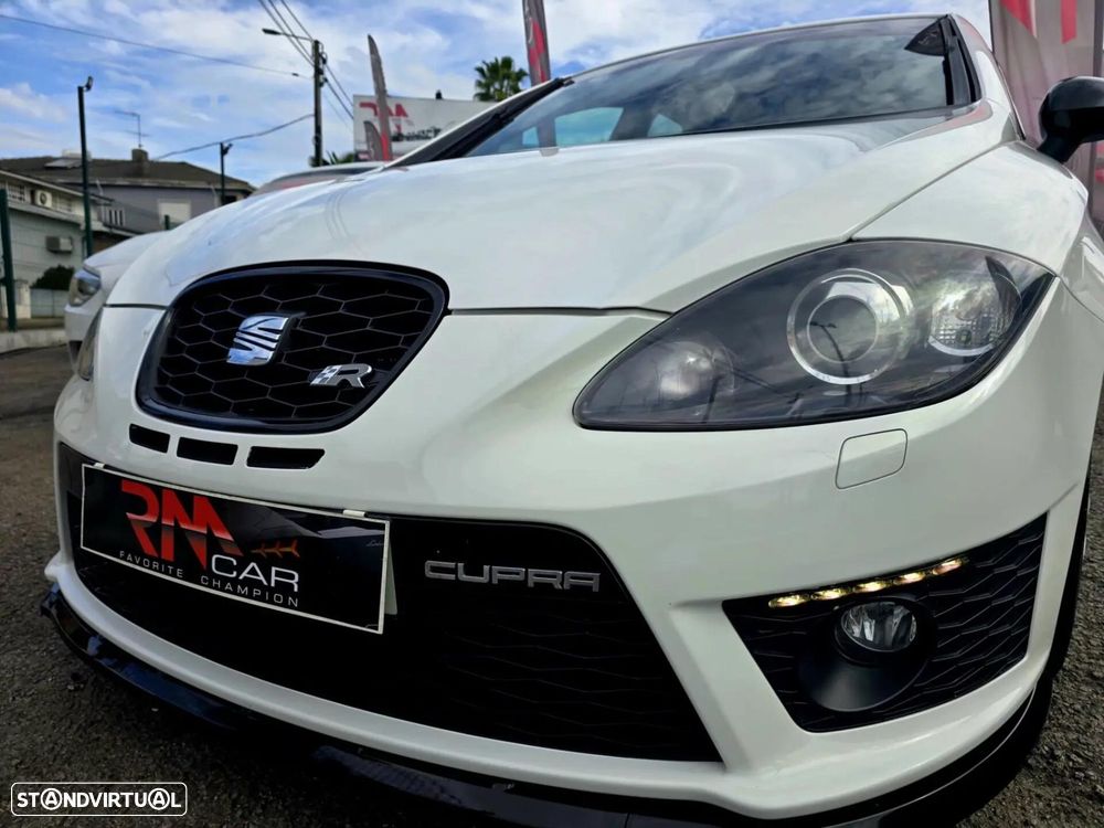 SEAT Leon 2.0 T FSI Cupra R - 24