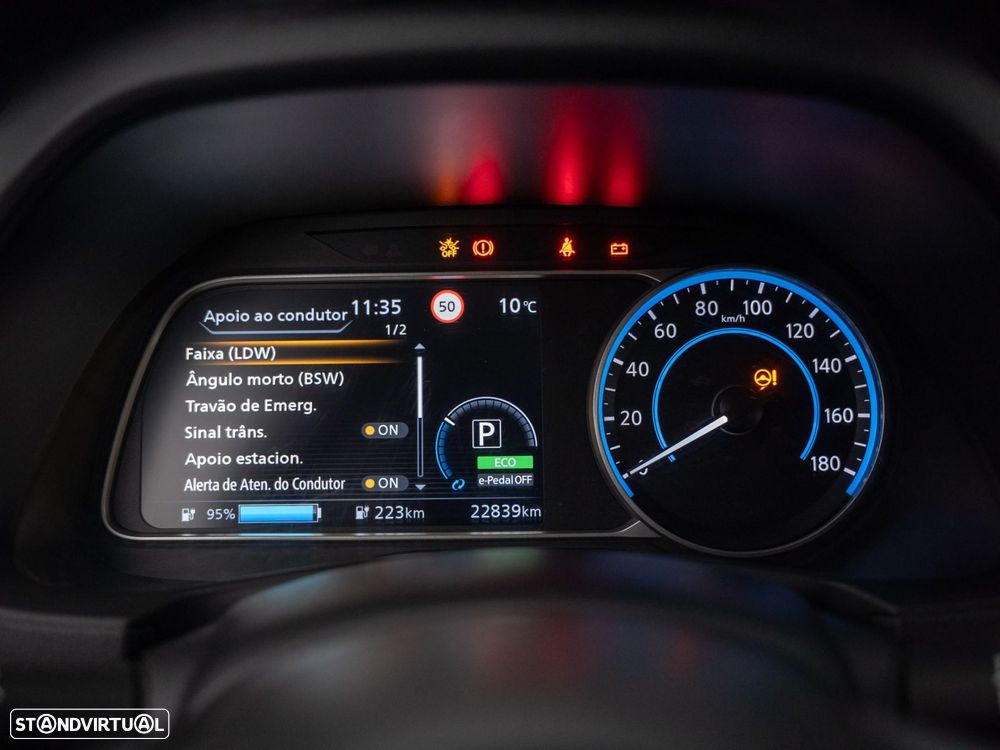 Nissan Leaf N-Connecta - 17