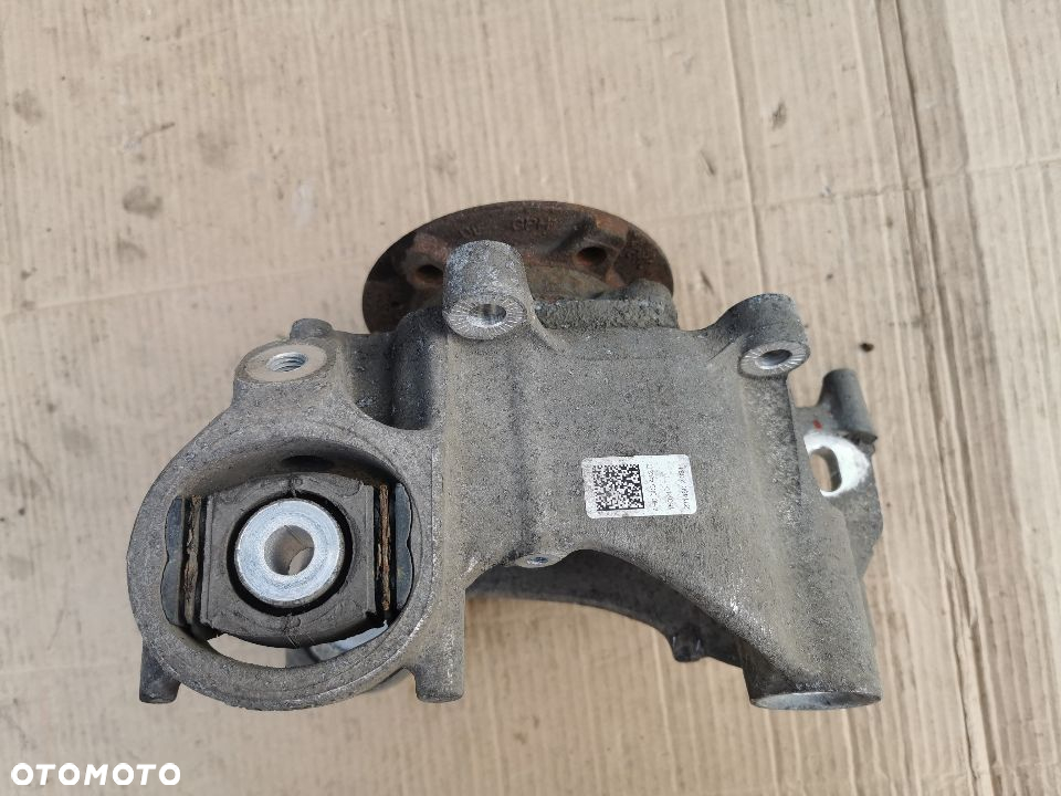ZROTNICA PRAWY LEWY TYL AUDI A8 D4 - 5