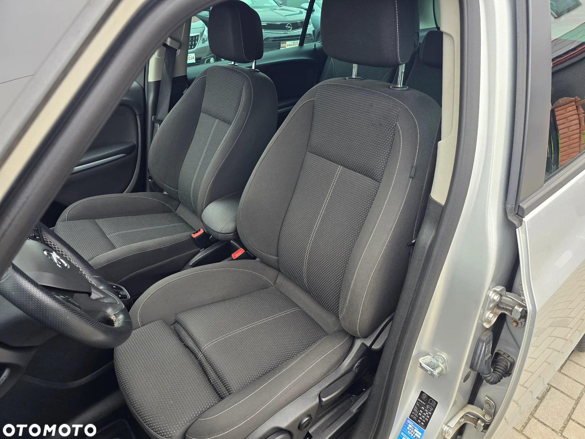 Opel Zafira - 12