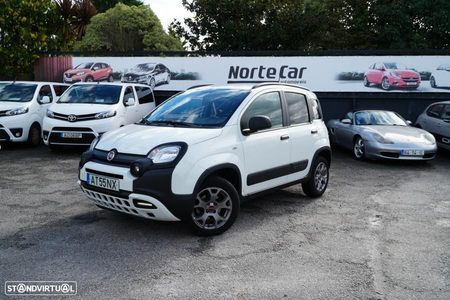 Fiat Panda 1.0 Hybrid City Cross - 2