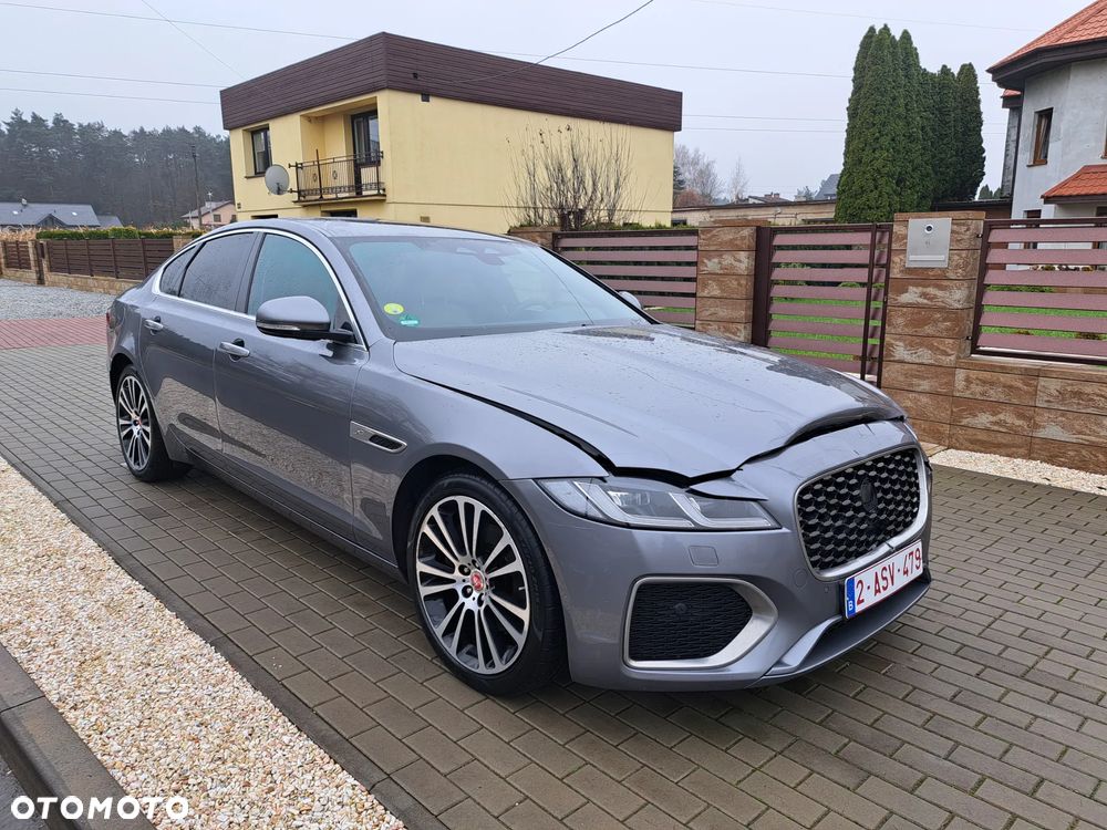 Jaguar XF D200 R-Dynamic HSE - 1