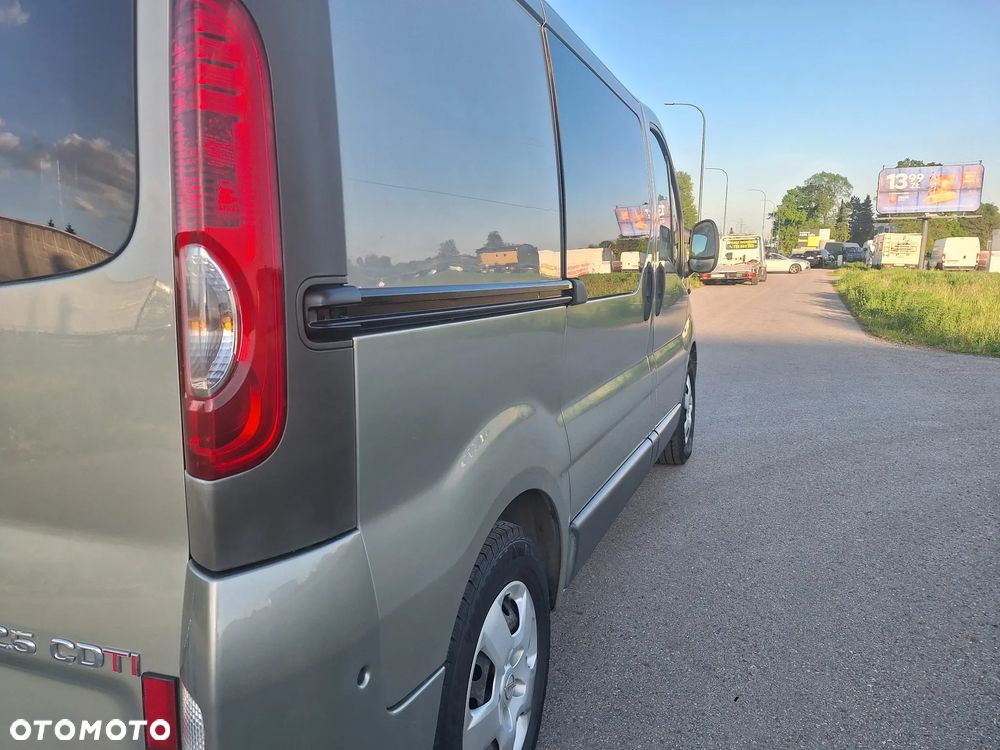 Opel Vivaro - 14