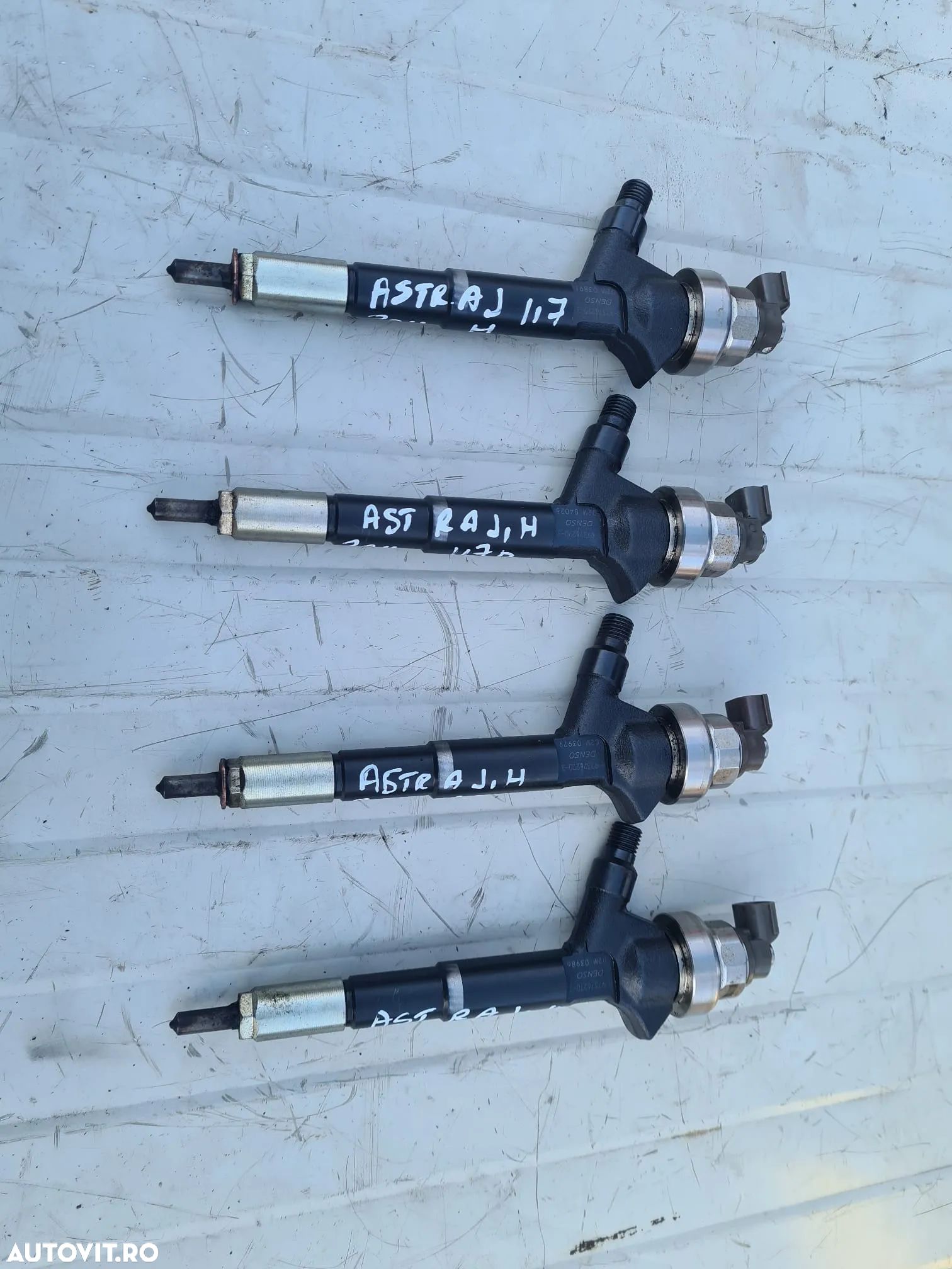 Injector/injectoare Opel Astra H/Zafira B/Meriva b.Motor 1.7cdti.cod motor Z17DTR/Z17DTJ - 1