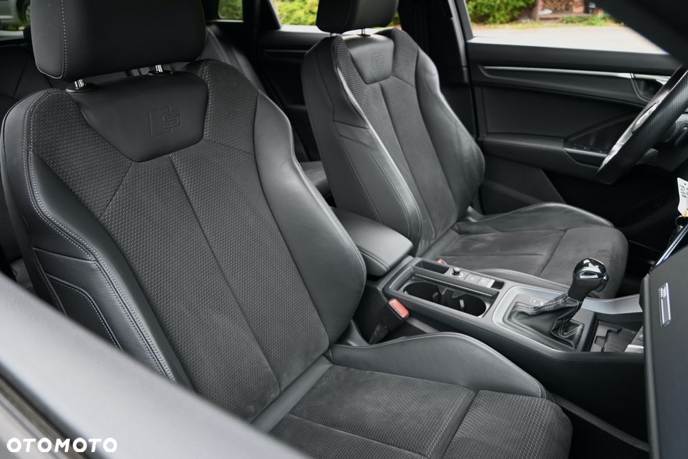 Audi Q3 35 TDI Quattro S tronic S line - 28