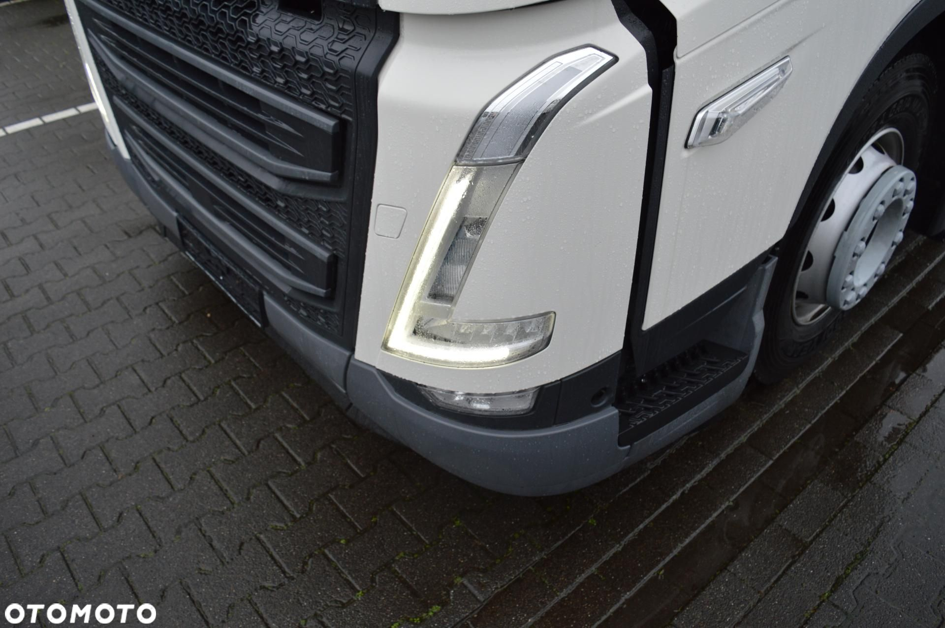 Volvo FH 460 Globetrotter XL i-Save I-ParkCool - 7