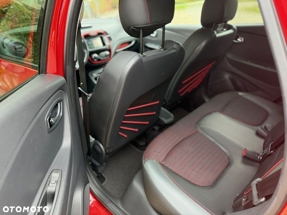 Renault Captur dCi 90 EDC Helly Hansen - 22