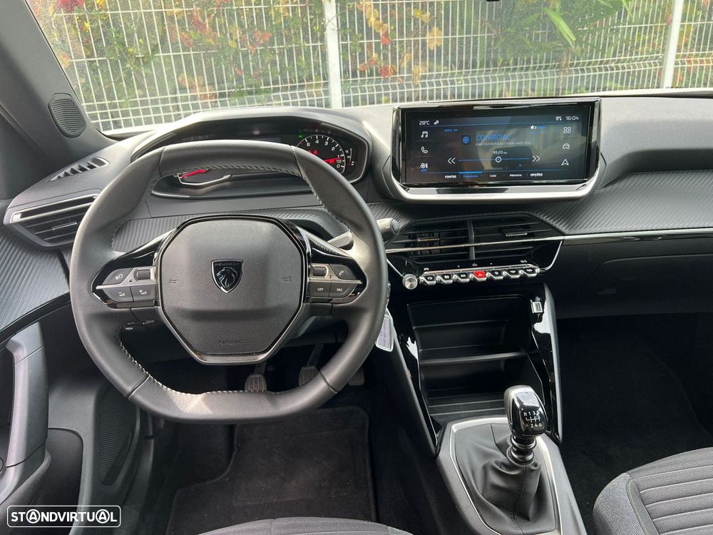 Peugeot 2008 1.2 PureTech Active - 8