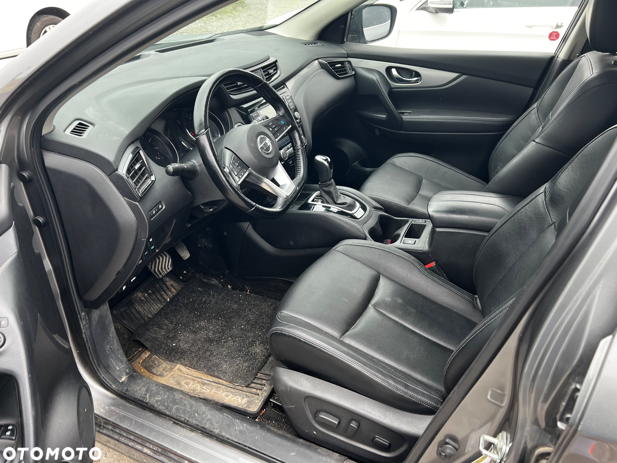 Nissan Qashqai - 16
