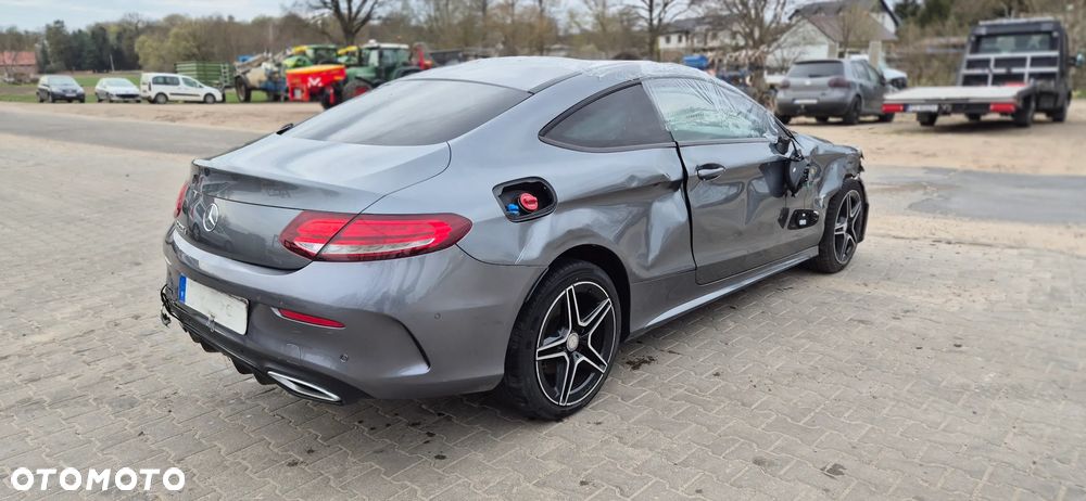 Mercedes-Benz Klasa C 220 d 9G-TRONIC - 22