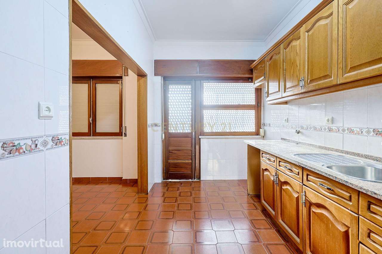 Apto T3 em Coina com Excelente Localização - Grande imagem: 5/24