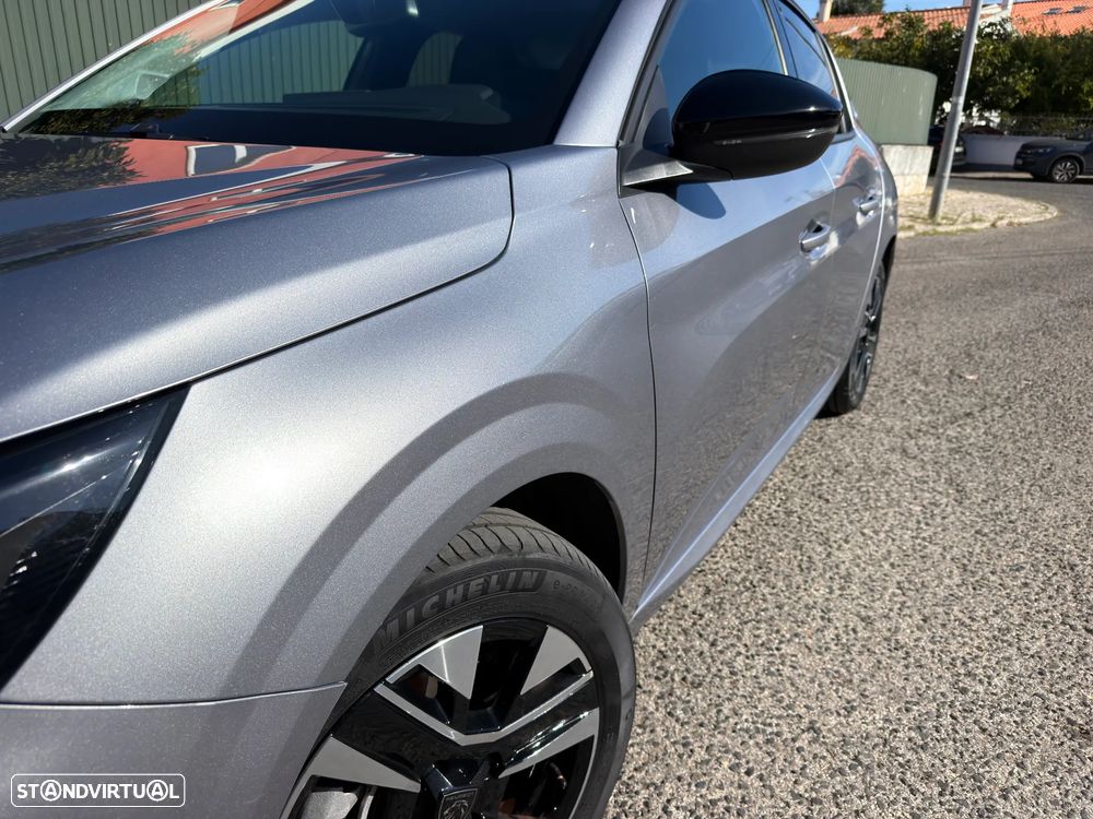 Peugeot 208 1.2 Hybrid Allure e-DCS6 - 17