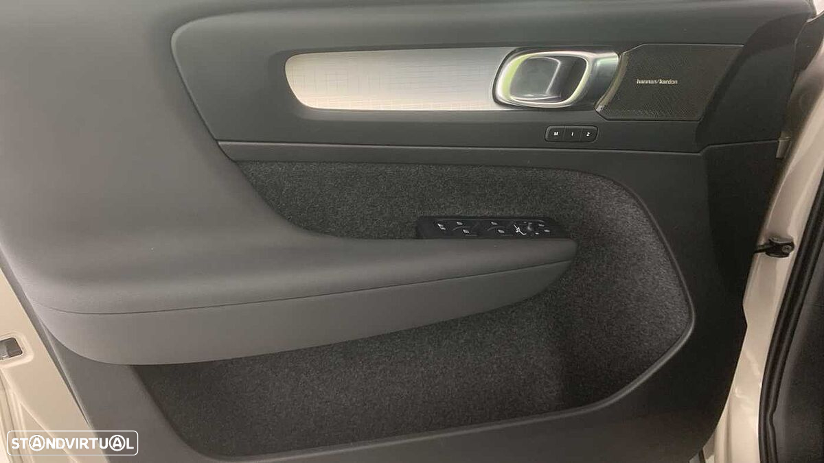 Volvo XC 40 - 20