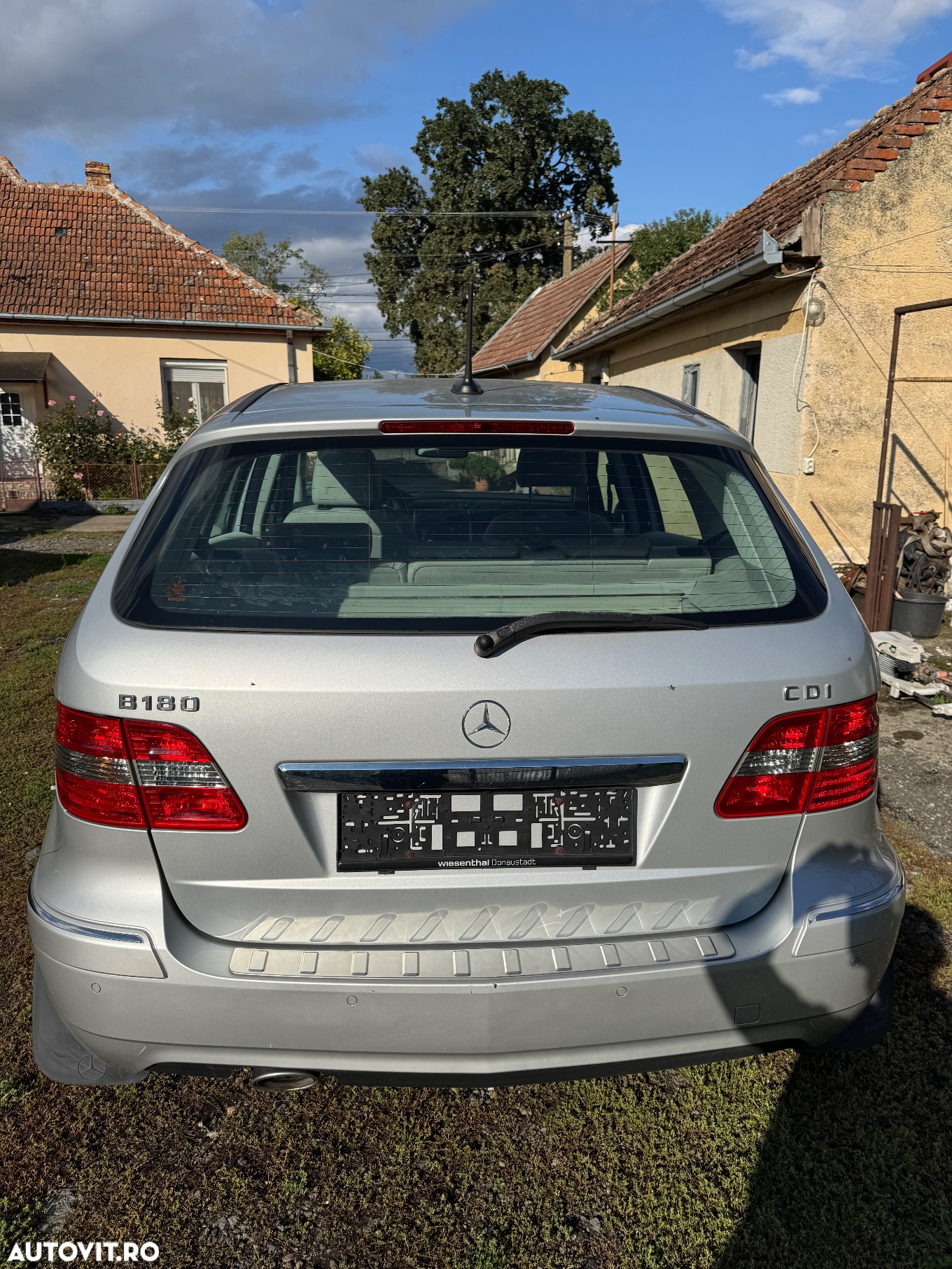 Mercedes-Benz B 180 CDI - 11