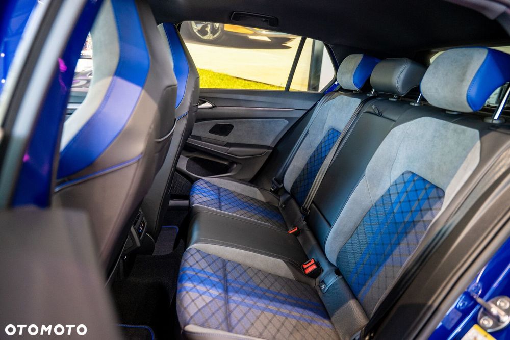 Volkswagen Golf 2.0 TSI 4Motion R DSG - 17
