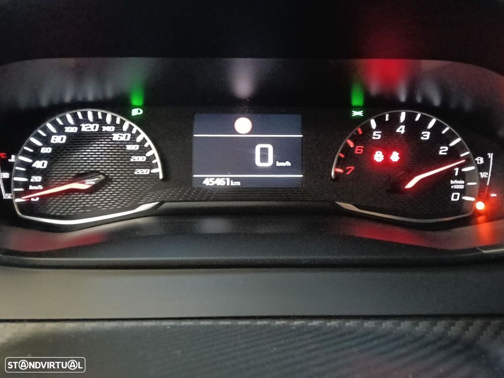 Peugeot 208 1.2 PureTech Active - 18