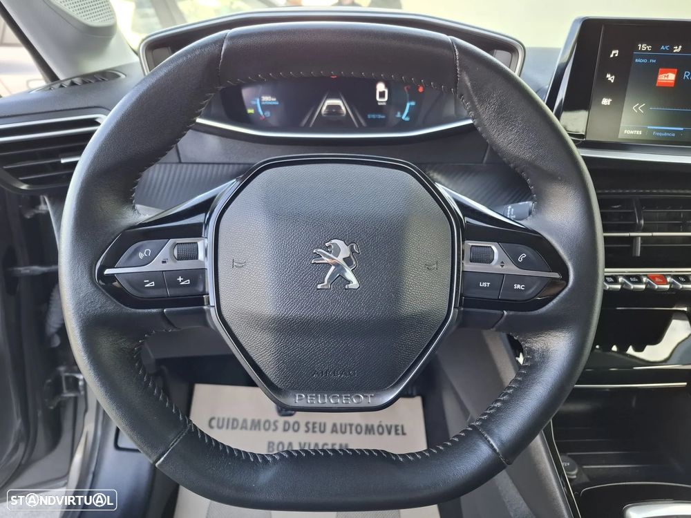 Peugeot 208 1.2 PureTech Allure Pack - 23