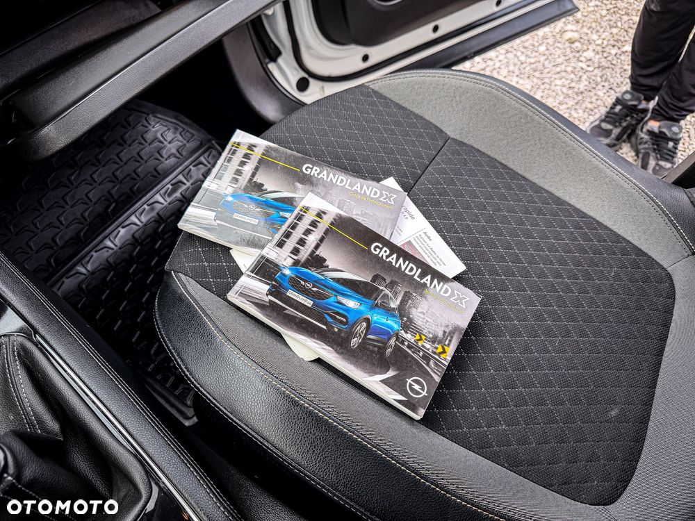 Opel Grandland X 1.2 Start/Stop Business Elegance - 40