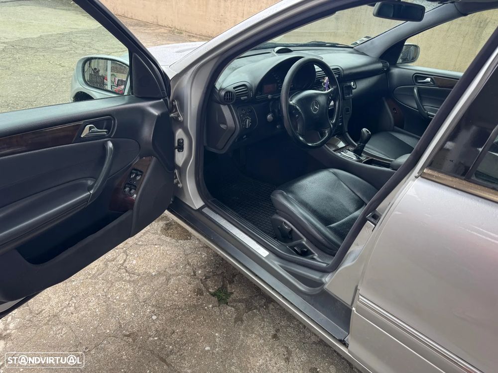 Mercedes-Benz C 220 - 10
