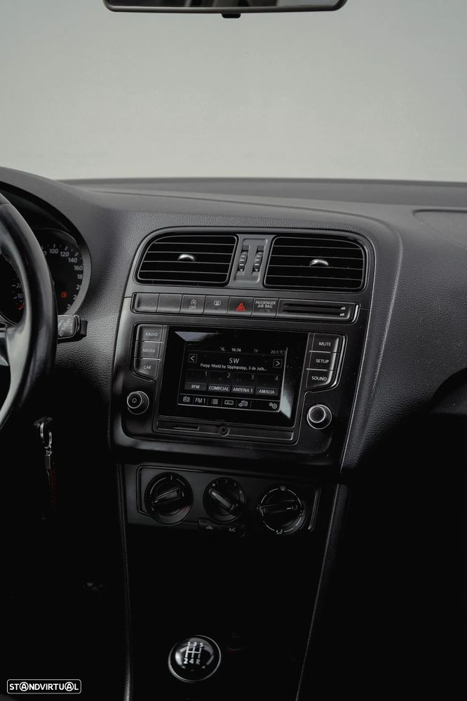 VW Polo 1.0 Confortline - 12