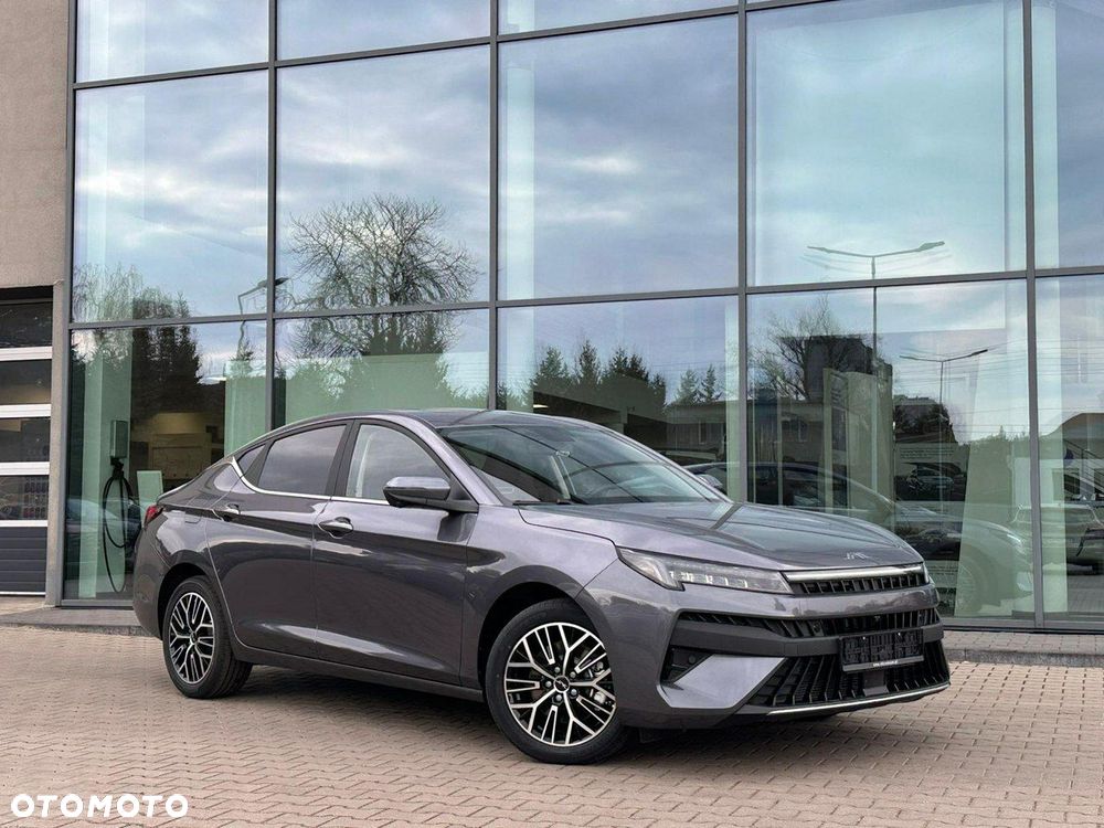 JAC J7 Plus CVT - 10