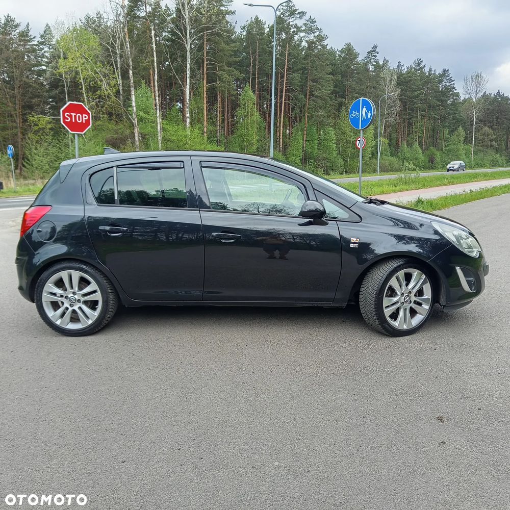 Opel Corsa 1.4 16V 150 Jahre - 37
