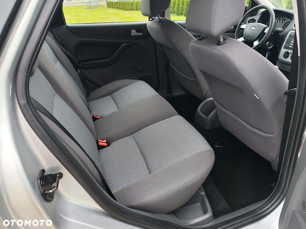 Ford Focus - 19