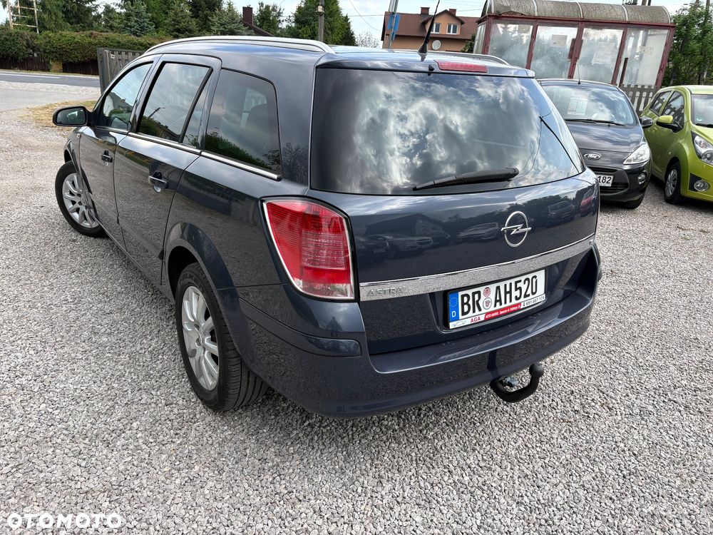 Opel Astra 1.6 Design Edition - 15