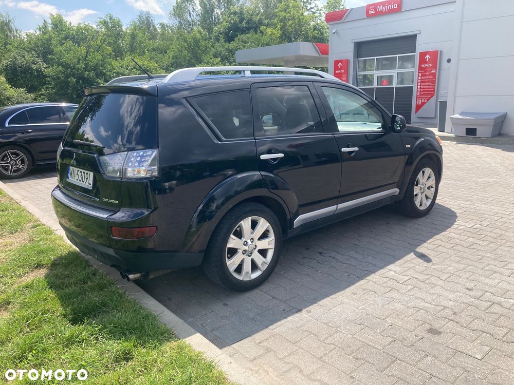 Mitsubishi Outlander 2.0 DID Intense + - 5