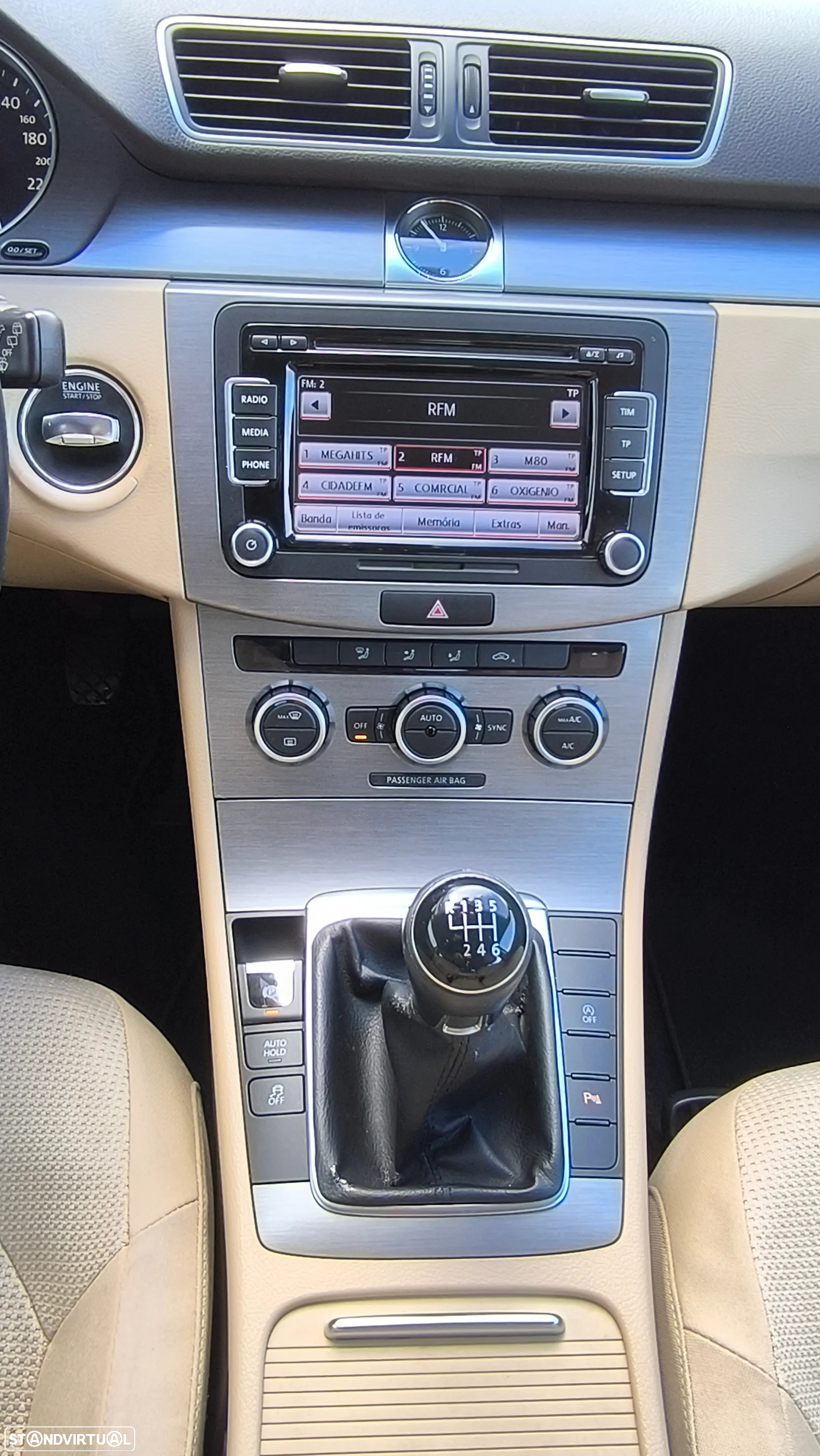 VW Passat Variant 2.0 TDi Edition Con.BM - 19