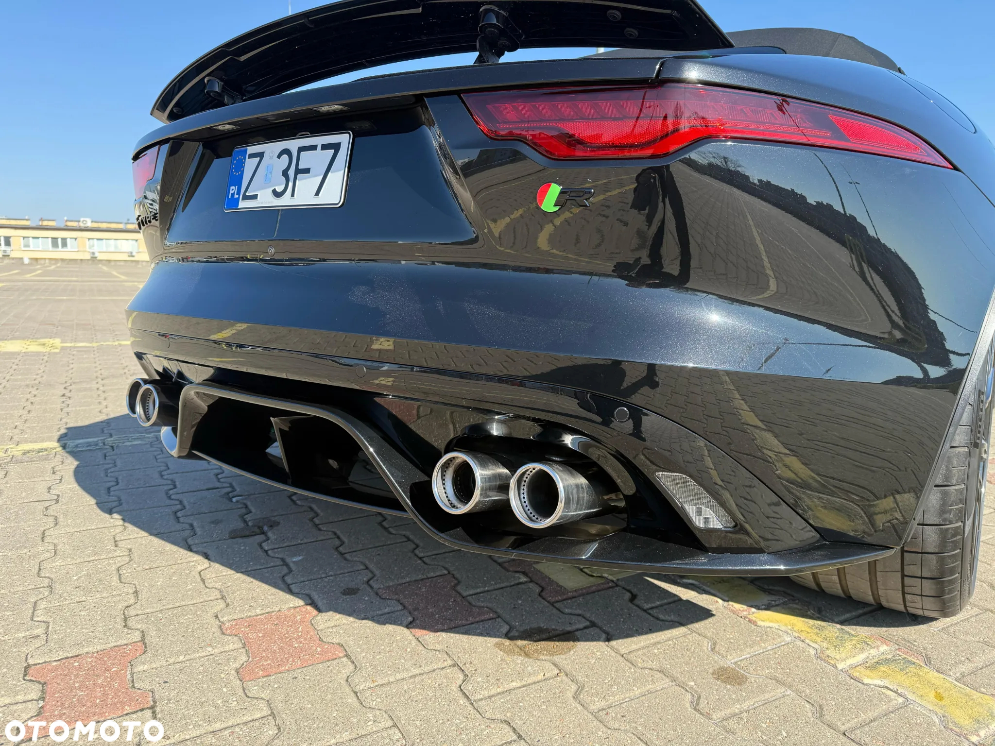Jaguar F-Type Cabriolet P575 AWD R - 8