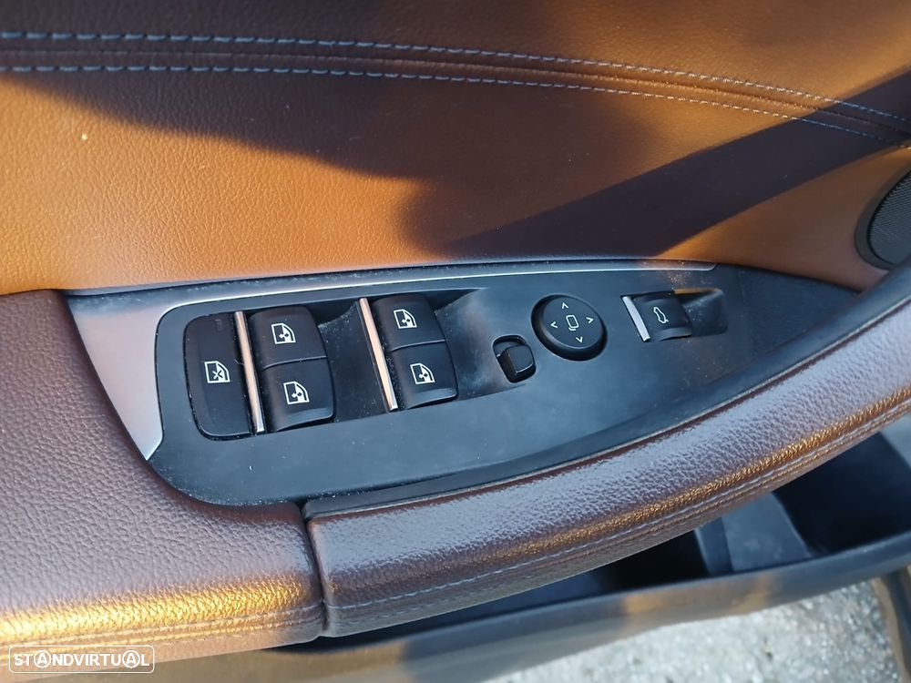 BMW X3 20 d xDrive Line Luxury - 26