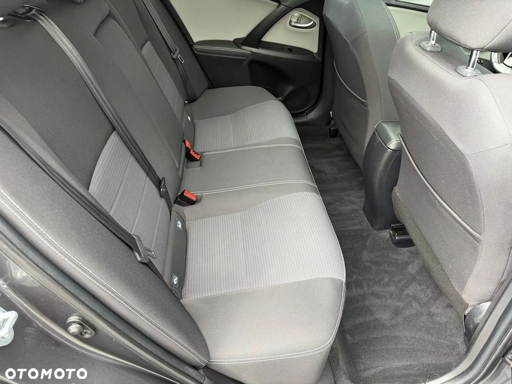 Toyota Avensis Touring Sports 1.8 Business Edition - 36