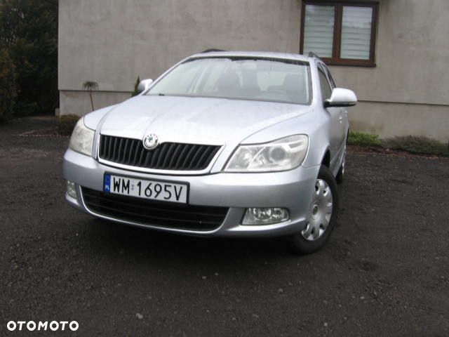 Skoda Octavia 1.6 Elegance - 6